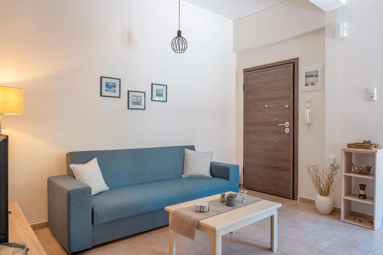 Stylish Central Renovated Apartment Iraklion Buitenkant foto