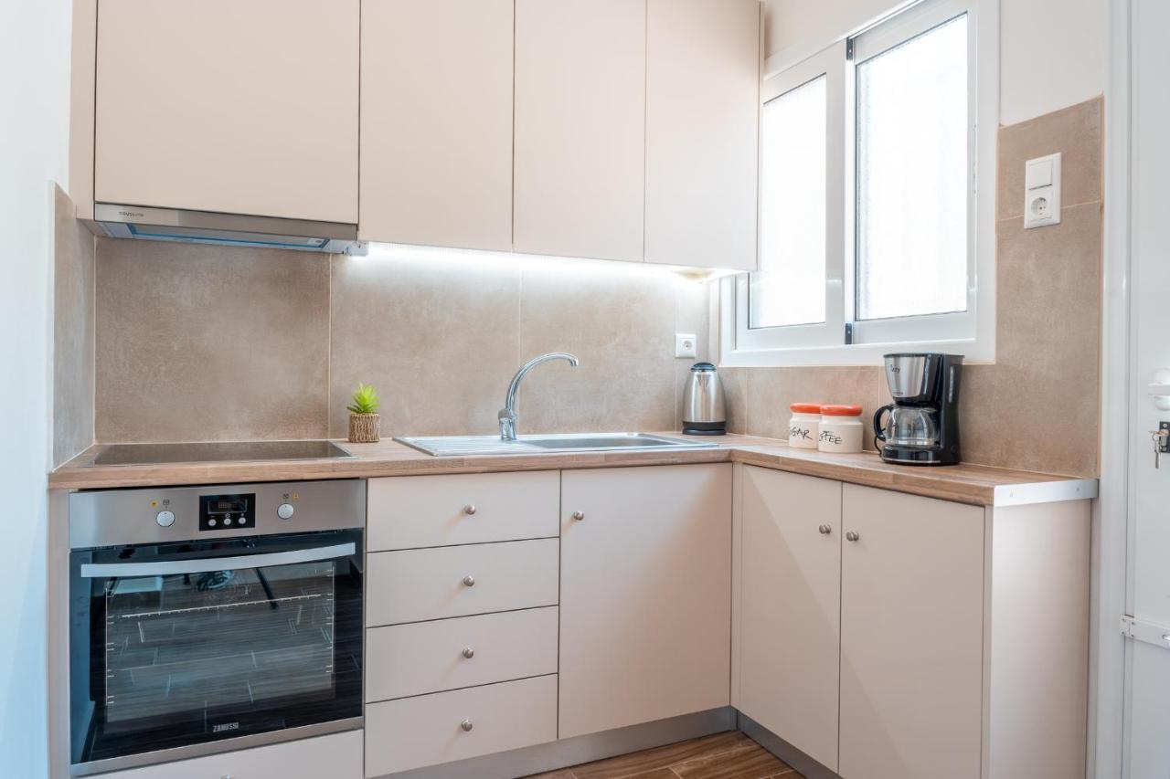 Stylish Central Renovated Apartment Iraklion Buitenkant foto