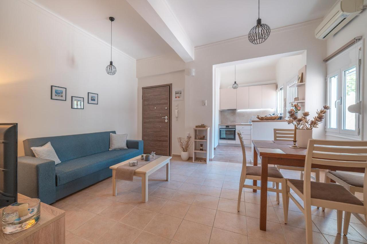 Stylish Central Renovated Apartment Iraklion Buitenkant foto