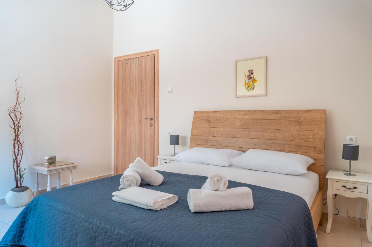 Stylish Central Renovated Apartment Iraklion Buitenkant foto